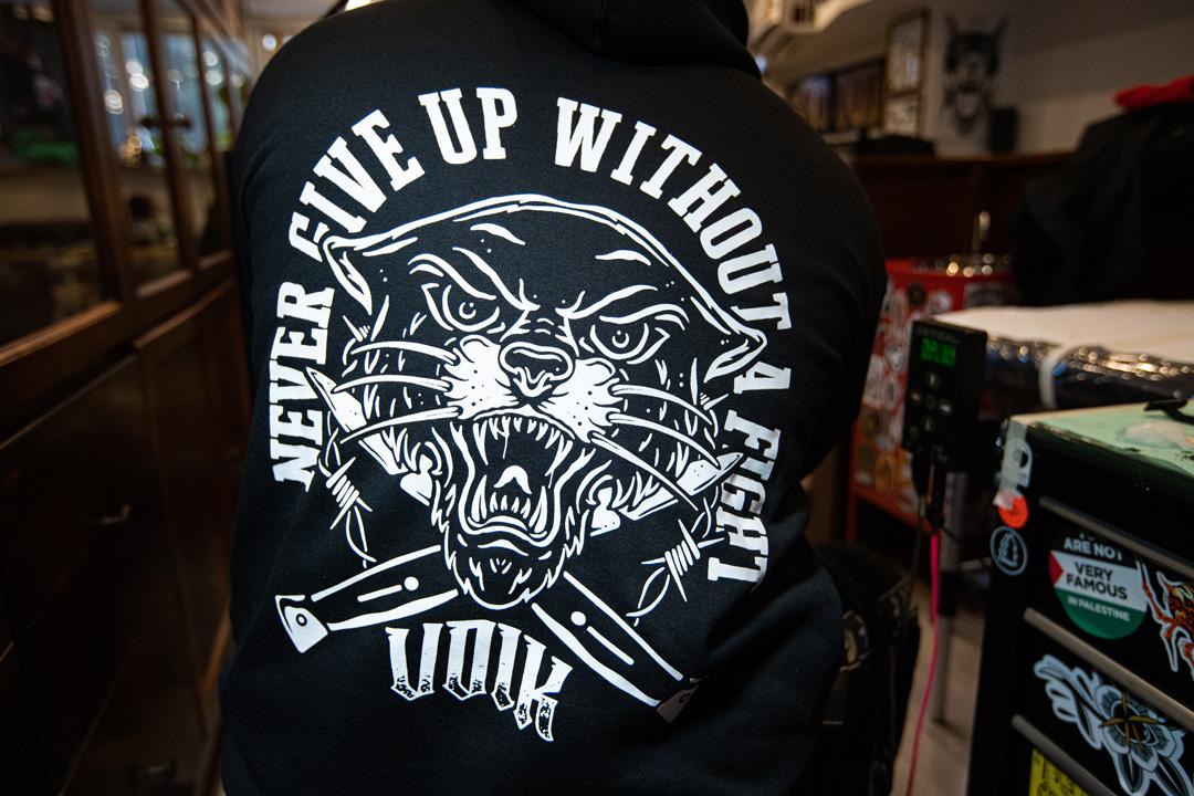 NEVER GIVE UP HOODIE